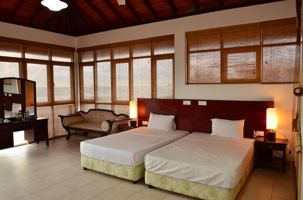 Hotel Marina Bentota Esterno foto